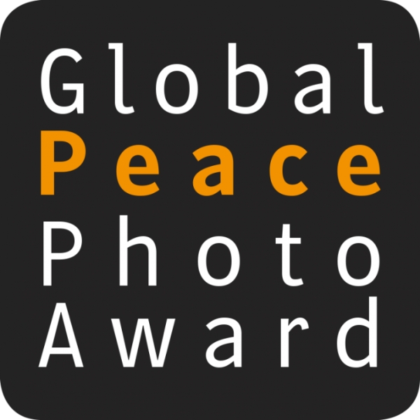 Il Global Peace Photo Award riconosce e promuove fotografi di tutto il mondo le cui immagini catturano gli sforzi umani verso un mondo pacifico. Scadenza 22 maggio