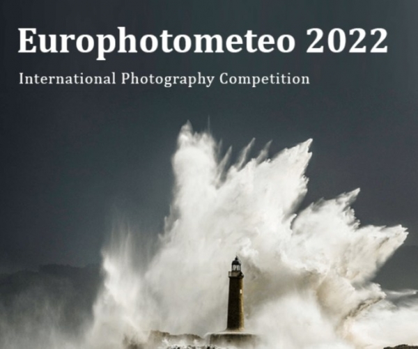 La European Meteorological Society bandisce il concorso fotografico Europhotometeo 2022 (EPM2022) per fotografie relative a nuvole o altri fenomeni meteorologici. Scadenza 15 gennaio